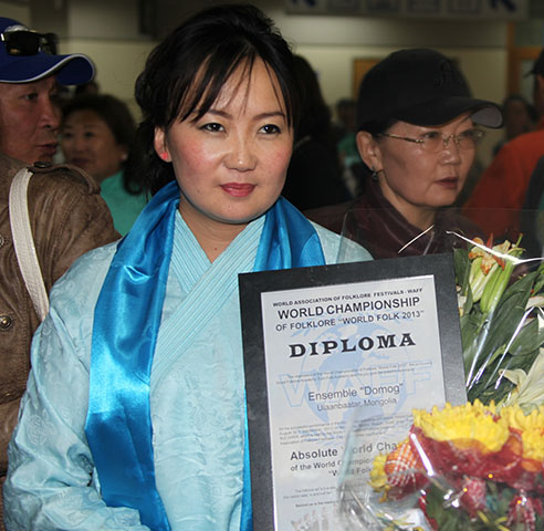 Уртын дуучин Э.Болормаа дэлхийн “нүүр царай” болжээ